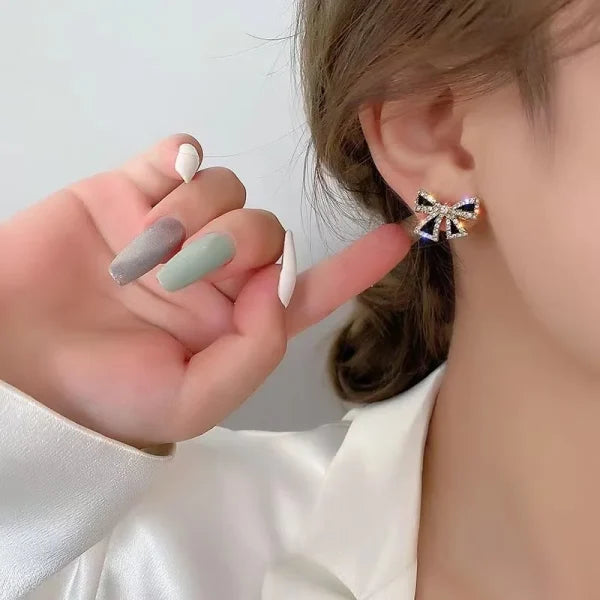 Elegant Zircon Black Bow Tie Earrings Pic 4