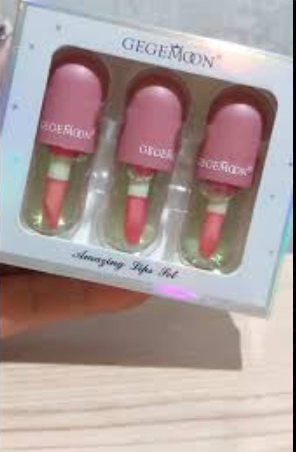 New Lip Gloss Capsule Lip Plumper Oil Shiny -Pic 3